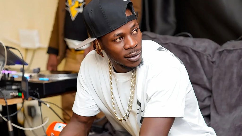 Alien Skin Considers Quitting Stage Performances Amid Mounting Controversies – Sqoop