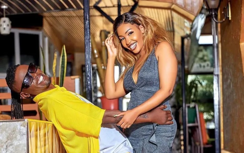 Sandra is out to kill me – Weasel cries out for help – Sqoop