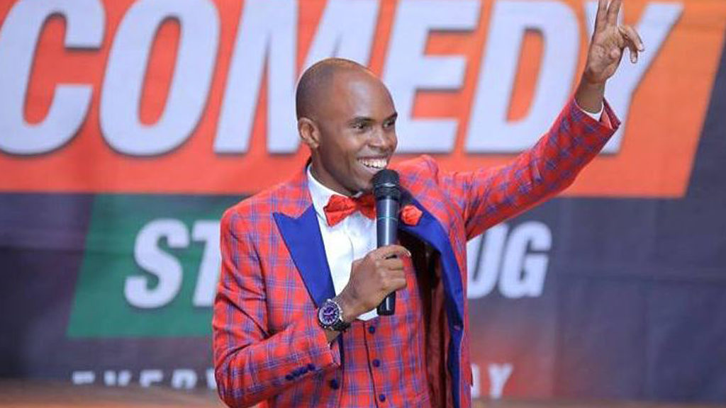 Alex Muhangi starts a revolution in comedy – Sqoop