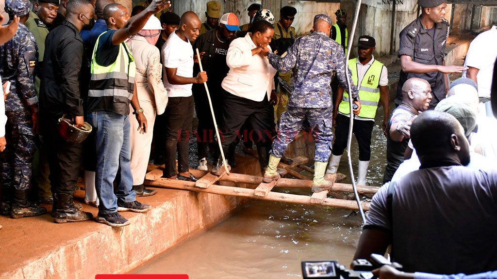 Downtown flood shenanigans – Sqoop