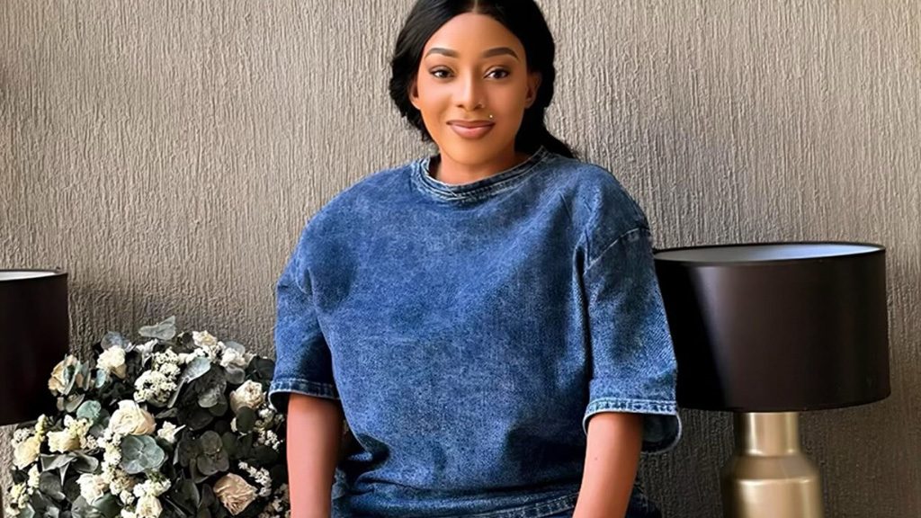 Bad Black teases pregnancy, then claps back at fans: “Mind your business” – Sqoop